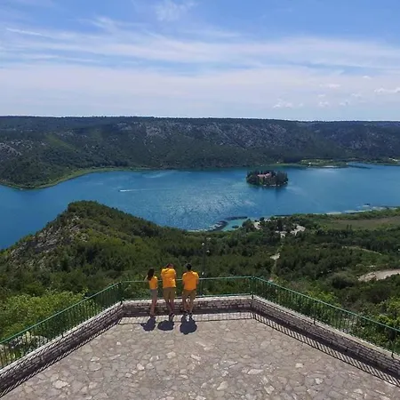 Scolopax Rusticola With Heated Pool Apartman Skradin