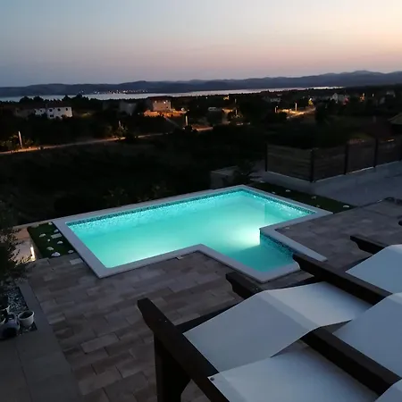 Apartment Scolopax Rusticola With Heated Pool Skradin