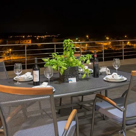 Scolopax Rusticola With Heated Pool *