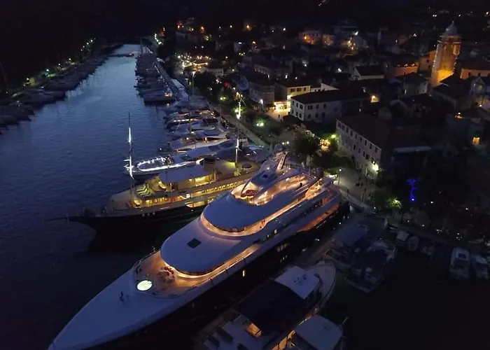 Apartment Scolopax Rusticola With Heated Pool
