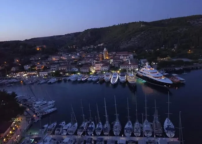 Scolopax Rusticola With Heated Pool Apartment Skradin