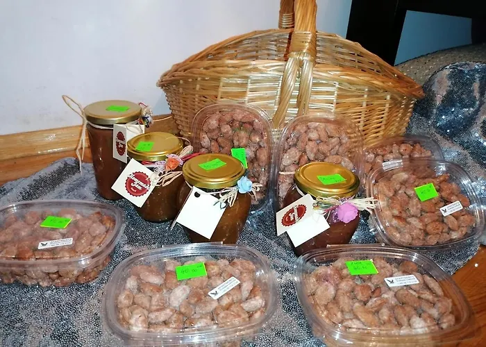 Scolopax Rusticola With Heated Pool Apartment