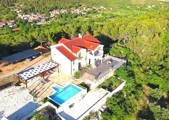 Appartement Scolopax Rusticola With Heated Pool