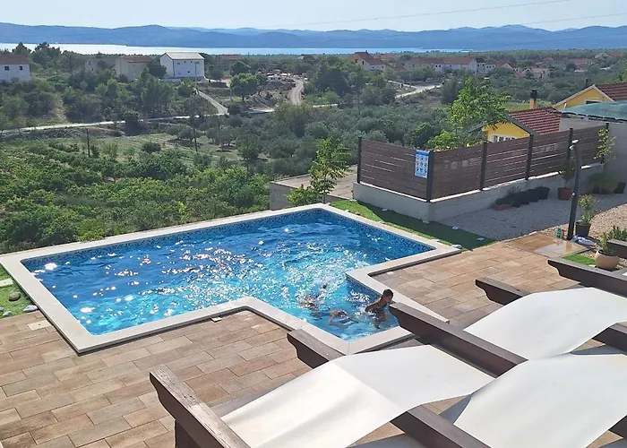 Scolopax Rusticola With Heated Pool Skradin