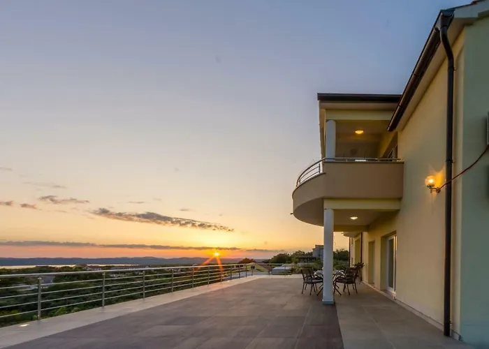 דירה Scolopax Rusticola With Heated Pool *