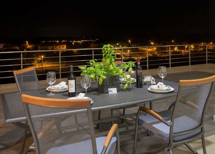 Scolopax Rusticola With Heated Pool *