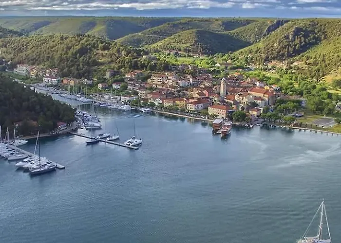 Apartment Scolopax Rusticola With Heated Pool *